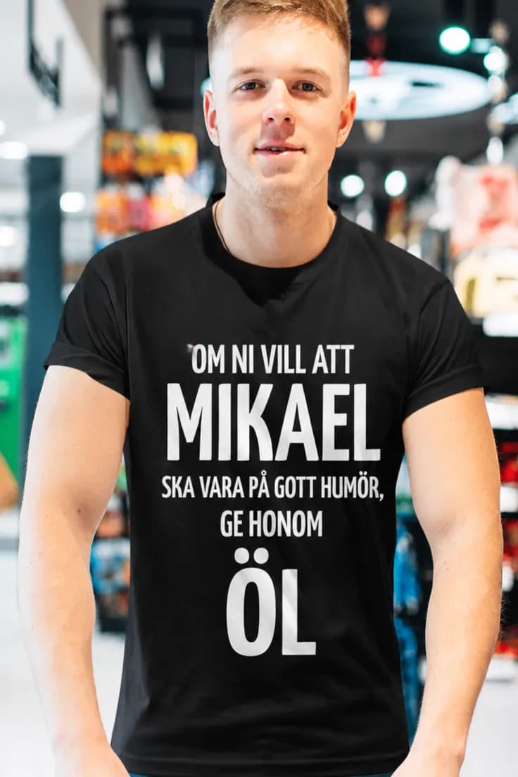Rolig t-shirt Ge öl med namn – OM NI VILL ATT