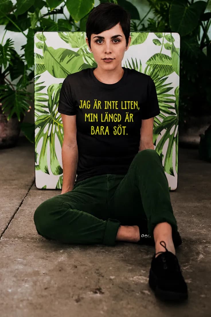 Rolig t-shirt Inte liten – JAG ÄR INTE LITEN,