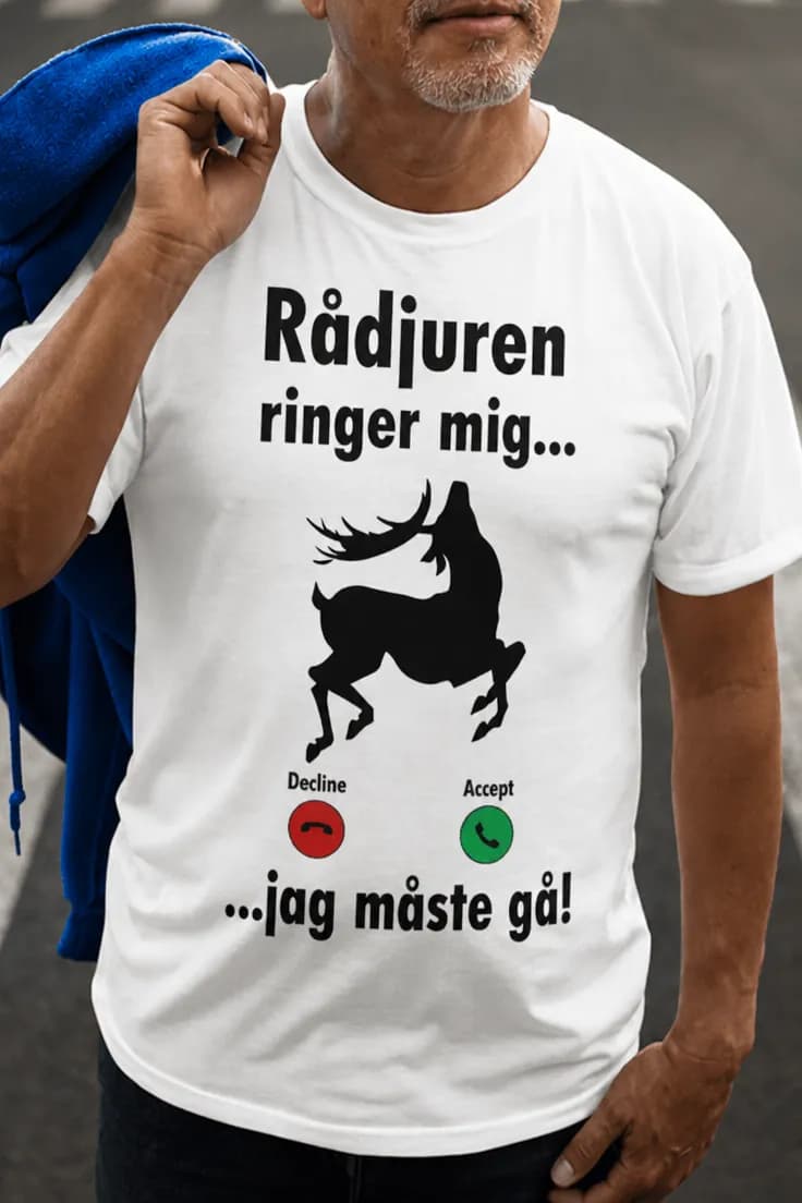 Rolig t-shirt Rådjuren kallar mig – Rådjuren