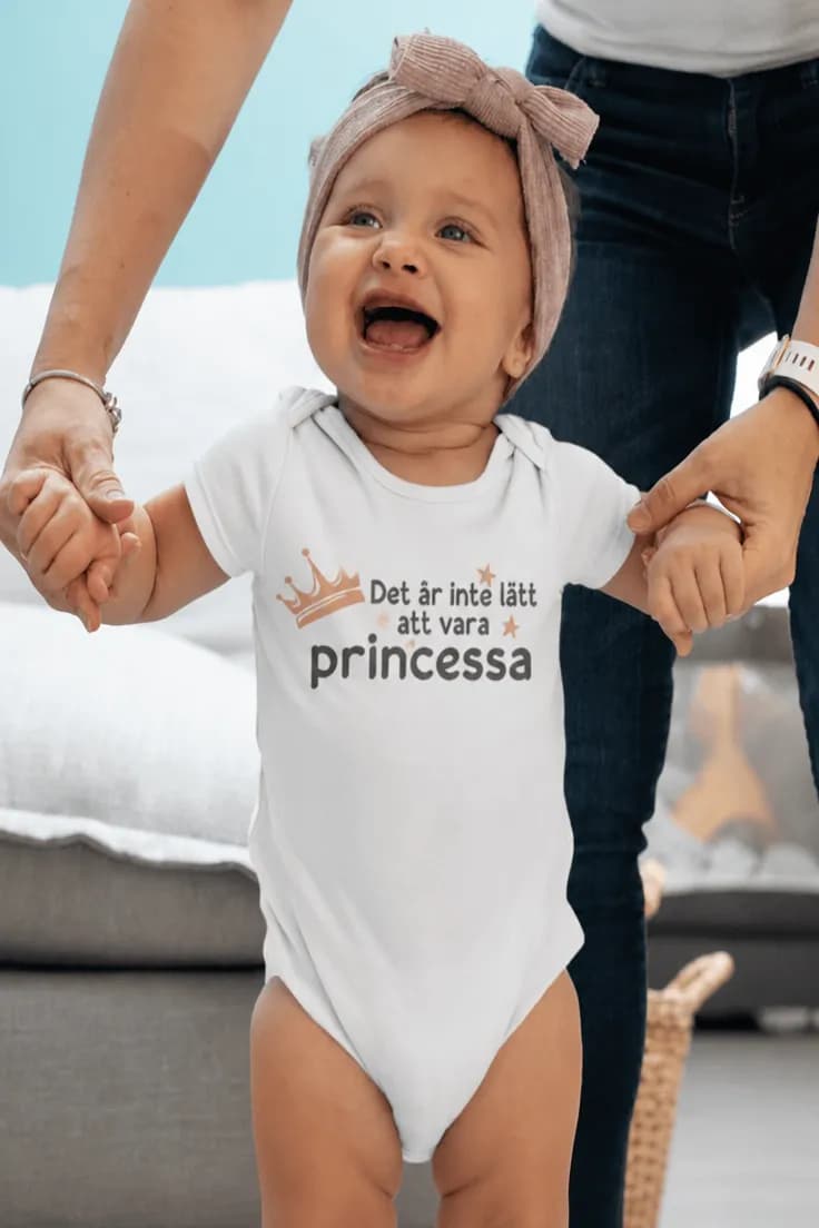 Baby-body Inte lätt att vara prinsessa