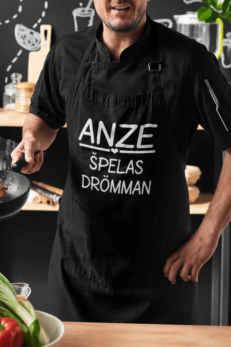 Förkläde drömman med namn – ANZE ŠPELAS DRÖMMAN