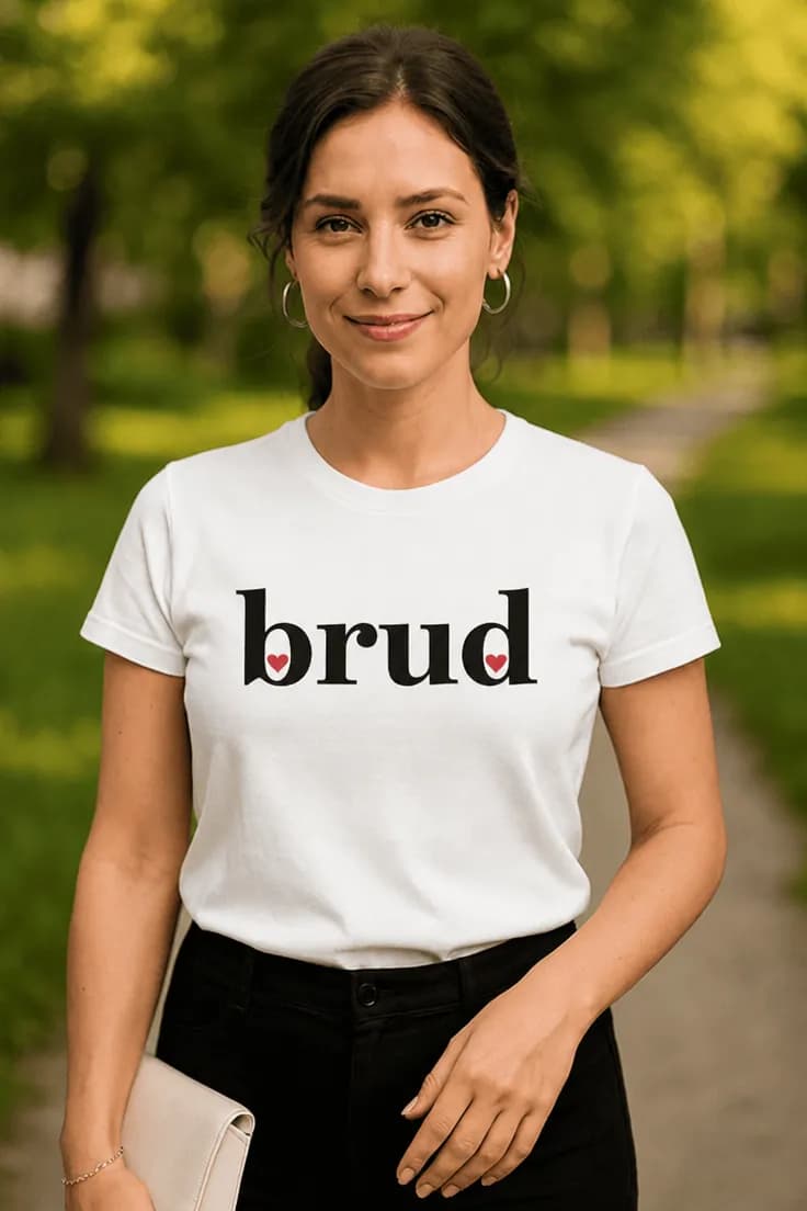 Rolig t-shirt brud med hjärtan – brud