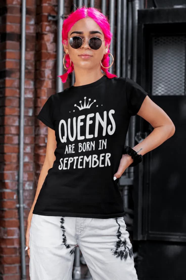 T-shirt Drottningar födda i vald månad