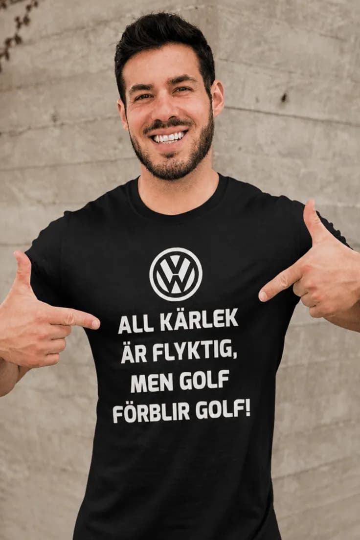 Rolig t-shirt Flyktig kärlek golf består