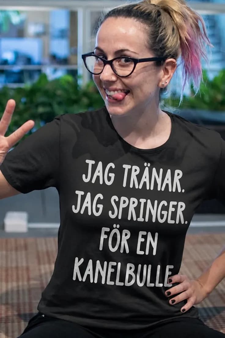Rolig t-shirt Springer efter kanelbulle