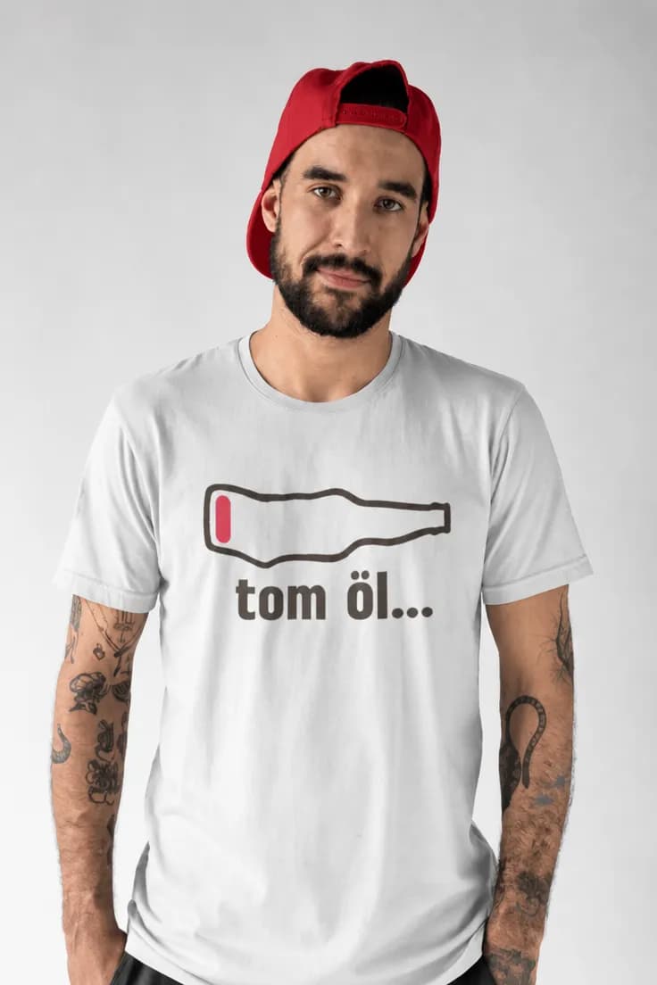 Rolig t-shirt Tom öl – tom öl....