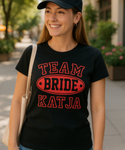 TEAM BRIDE med valfritt namn - T-shirt